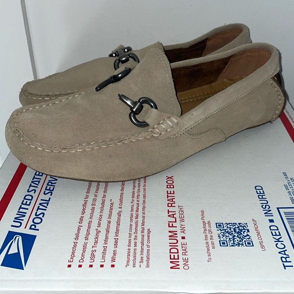 Men’s Marc Anthony loafers size 9.5